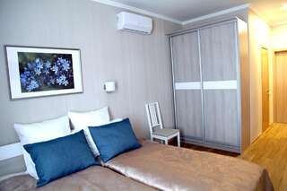 Гостиница Мини-отель Аквамарин Белоозёрский Двухместный номер-студио с 2 отдельными кроватями-2